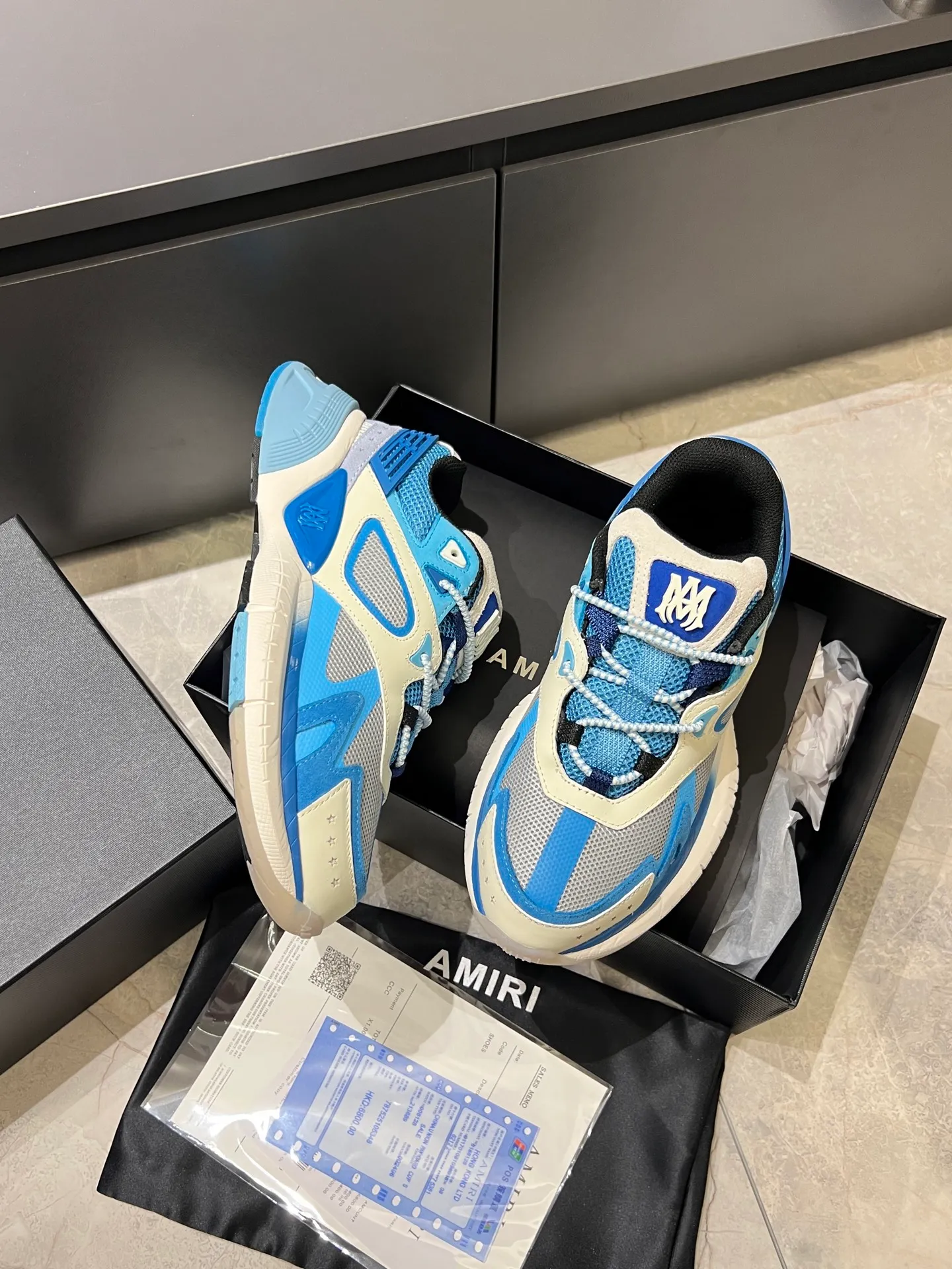 Men's shoes 💰p680 AMIRI's new men's casual sports shoes, made of first-layer cowhide upper and original breathable mesh, rich in three-dimensionality, contrasting color design, simple style, fashionable and sporty, breathable mesh lining, original ultra-light outsole, a must-have item for daily leisure! Size: 38-45!